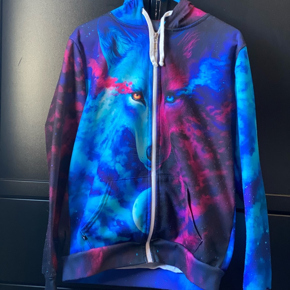 Sweatshirt